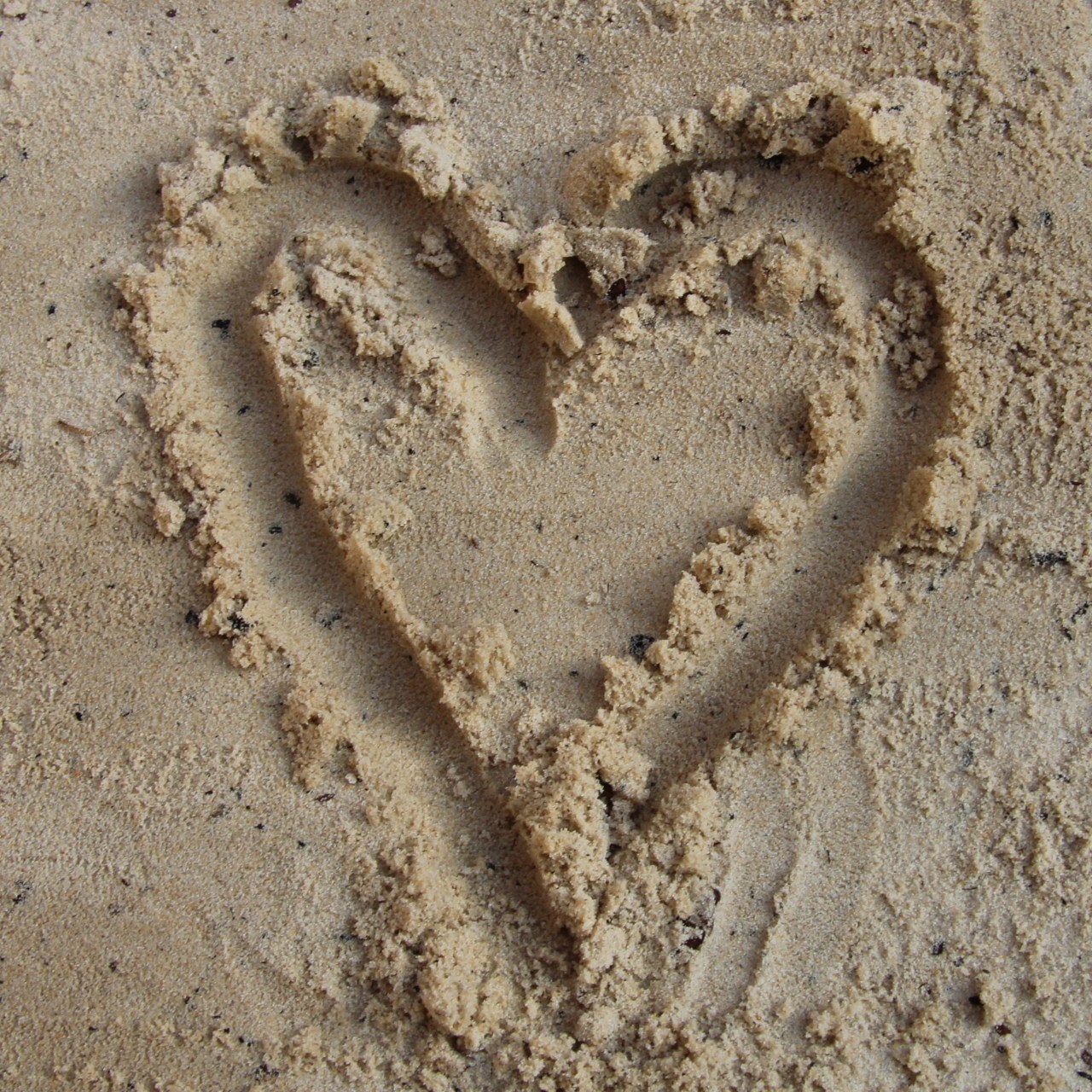 © Louise Badawi 2012