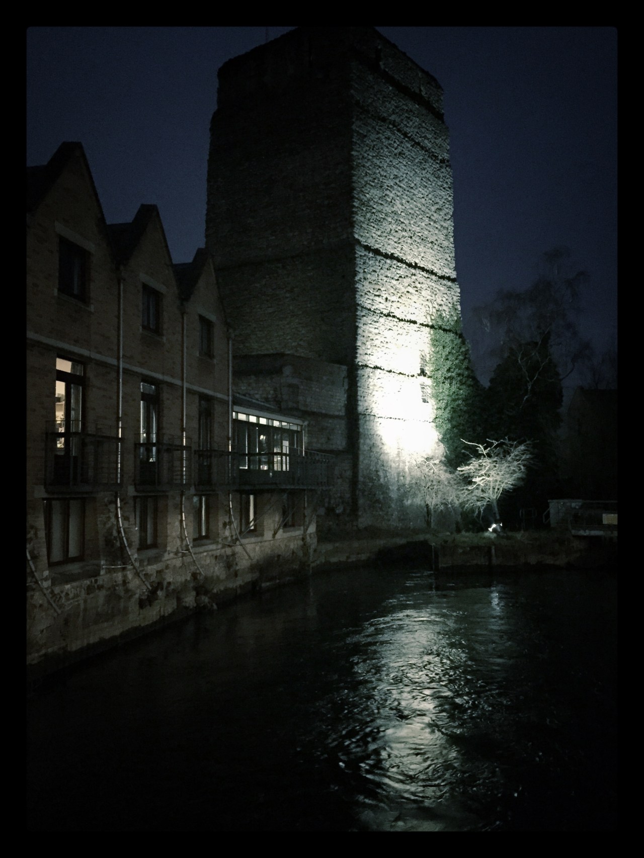 © Louise Badawi 2015, all rights reserved